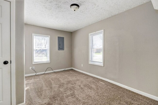 Foto del edificio - 1550 N Colgate Ave