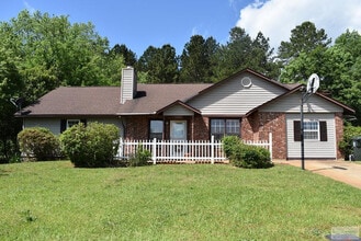 Building Photo - 5830 Lost Creek Dr