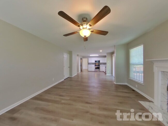 Building Photo - 2536 Bayview Dr