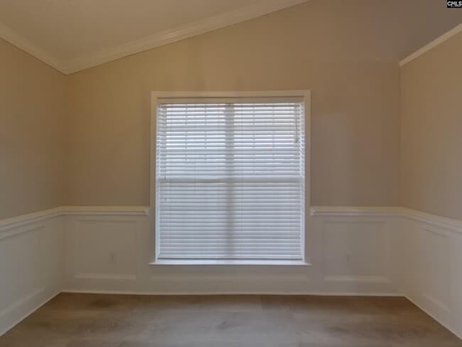 Building Photo - 127 Brooksong Dr