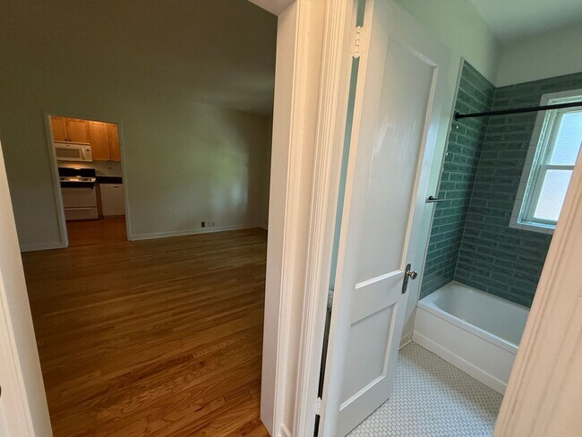 Building Photo - Lake Condo near W Lake & Excelsior Blvd - ...