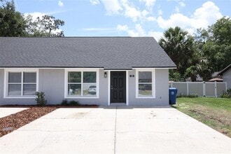 Building Photo - 788 Lincoln Pkwy