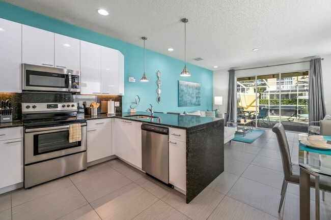 Building Photo - 1651 Retreat Cir