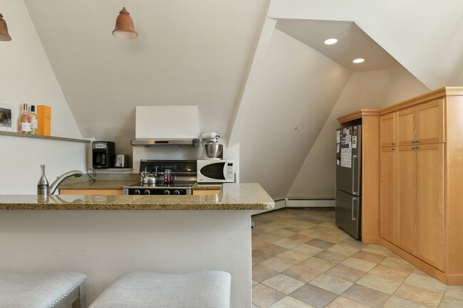 Foto del edificio - 1774 Beacon St