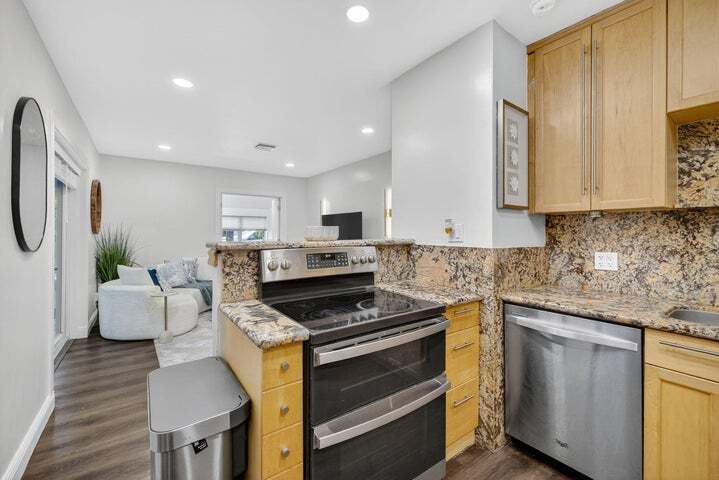 Foto principal - 1317 NE 1st Ave