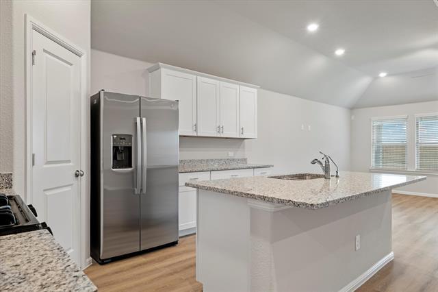 Building Photo - 401 Forsyth Dr