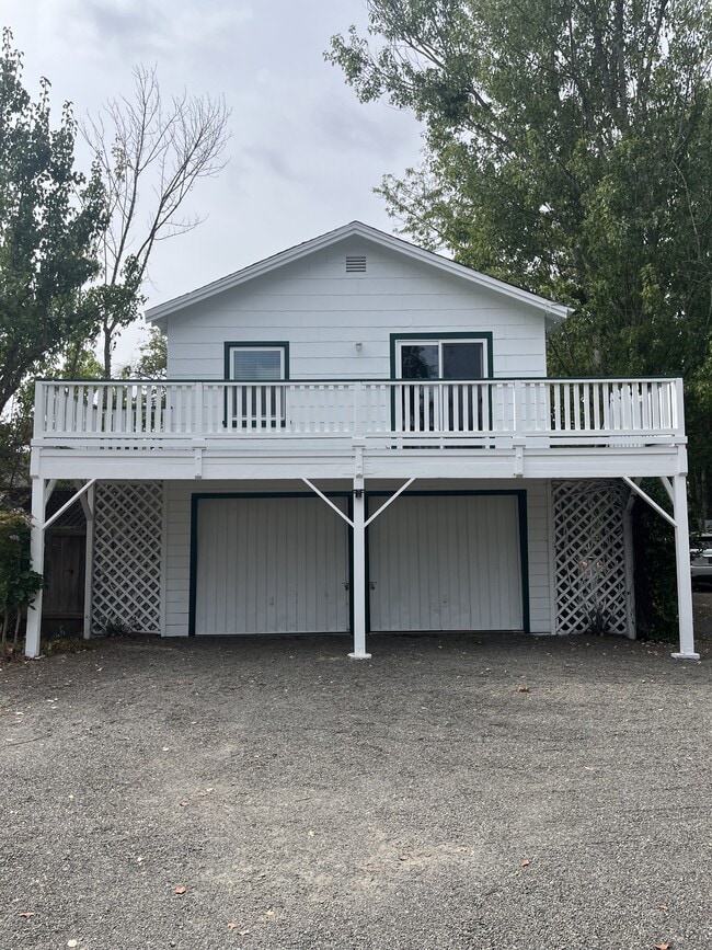 Building Photo - 1130 Windsor River Rd
