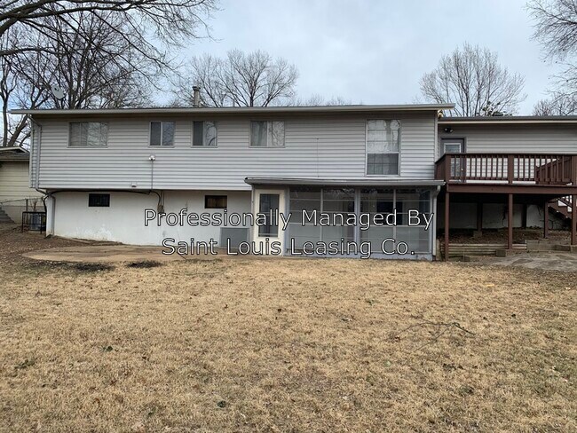 Building Photo - 11825 Rosary Ln