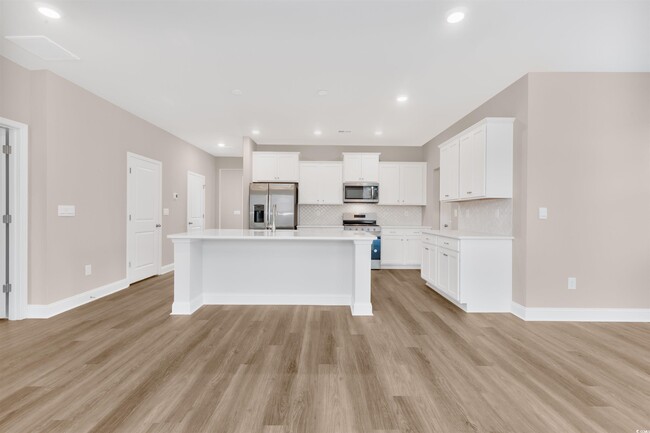 Building Photo - 7068 Shooting Star Way