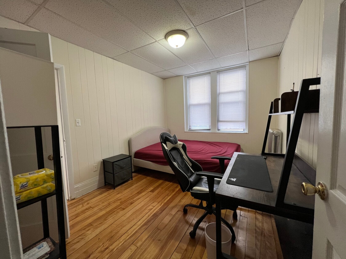 Foto principal - 439 Cambridge St