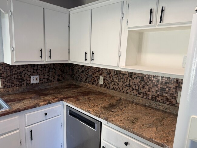 Foto del edificio - 5202 Thornton Ln