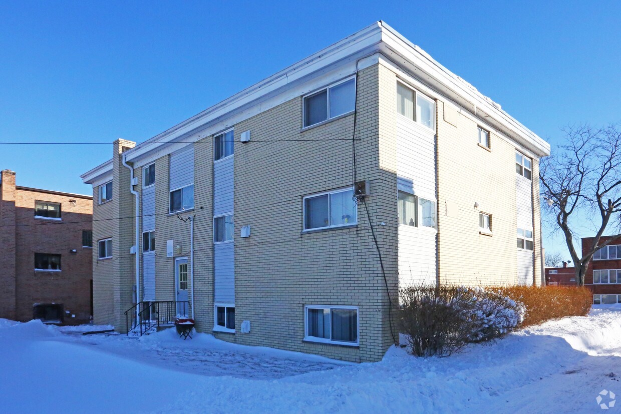 Foto del edificio - 2116 Williamsburg Dr
