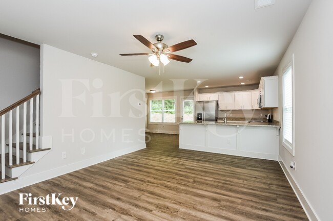 Building Photo - 6955 Overton Cir