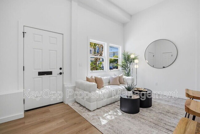 Foto del edificio - 2730 23rd St