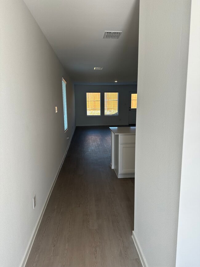 Building Photo - 3009 Tokara St