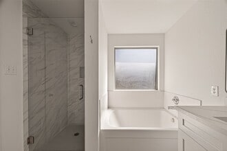 Building Photo - 4719 Silver Spruce Ln