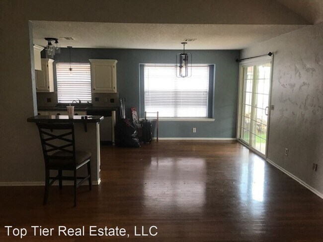 Foto del edificio - 3 br, 2 bath House - 417 E Twelve Oaks Ter