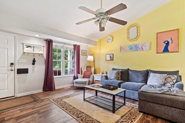 Foto del edificio - ** $500 OFF FIRST MONTH’S RENT ** 3be/2ba ...