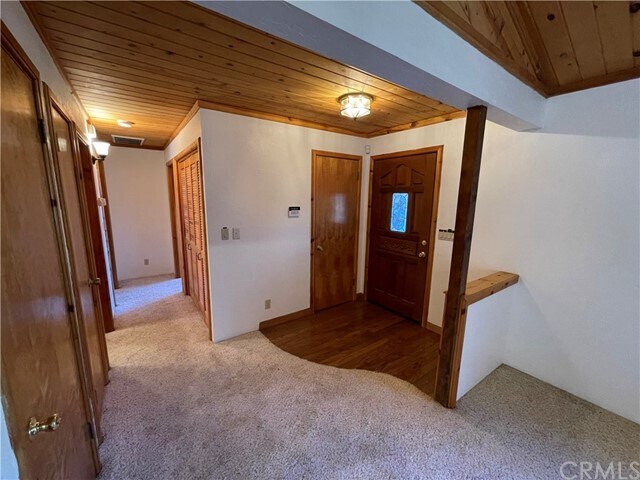 Building Photo - 13904 Yellowstone Dr