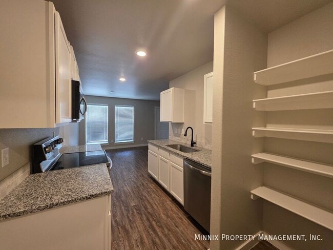 Building Photo - 7113 Black Butte