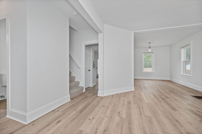 Foto del edificio - 5104 Kenwood Rd