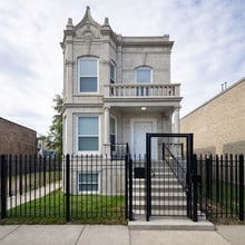 Building Photo - 1220 S Avers Ave