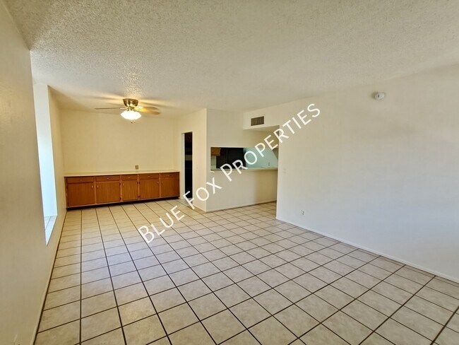 Foto del edificio - 8080 E Speedway Blvd