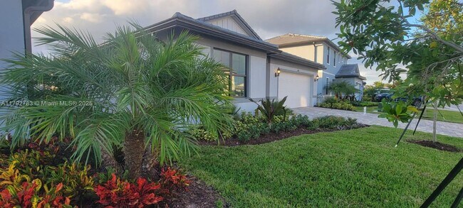 Foto del edificio - 2941 Hibiscus Ave