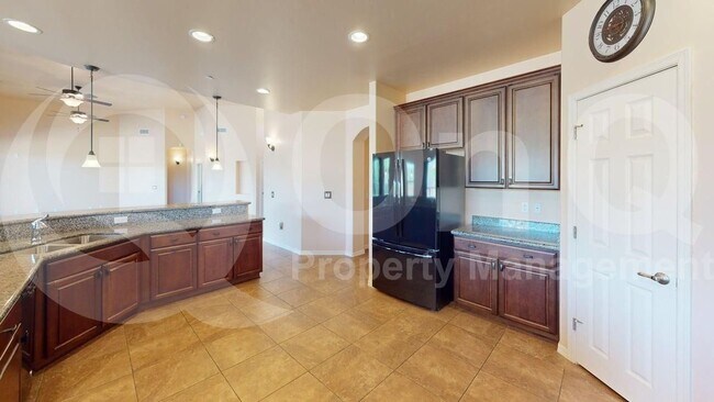 Foto del edificio - 9398 E Desert Milkweed Ct