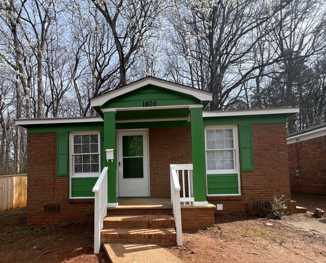 Foto principal - 3 Bedroom close to Uptown