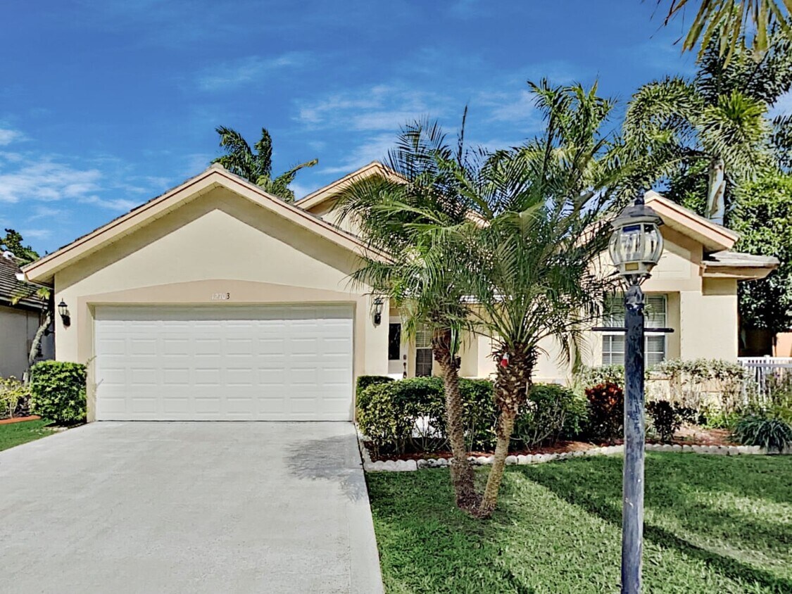 Primary Photo - 12703 White Coral Dr