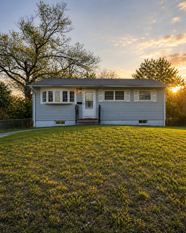 Foto del edificio - 3 Bedroom Single-Family Ranch Home in Toms River
