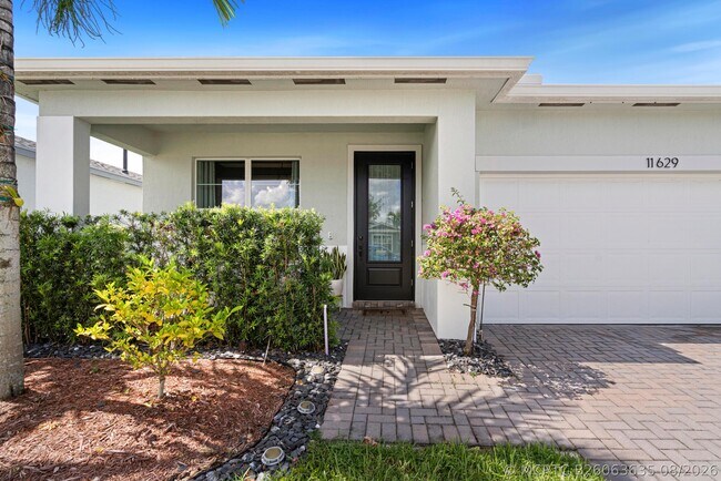 Foto del edificio - 11629 SW Lyra Dr.