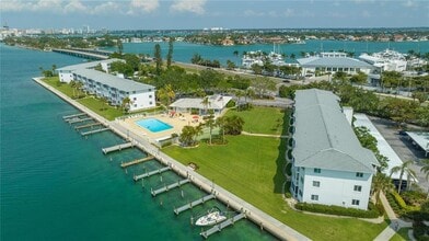 Building Photo - 771 John Ringling Blvd