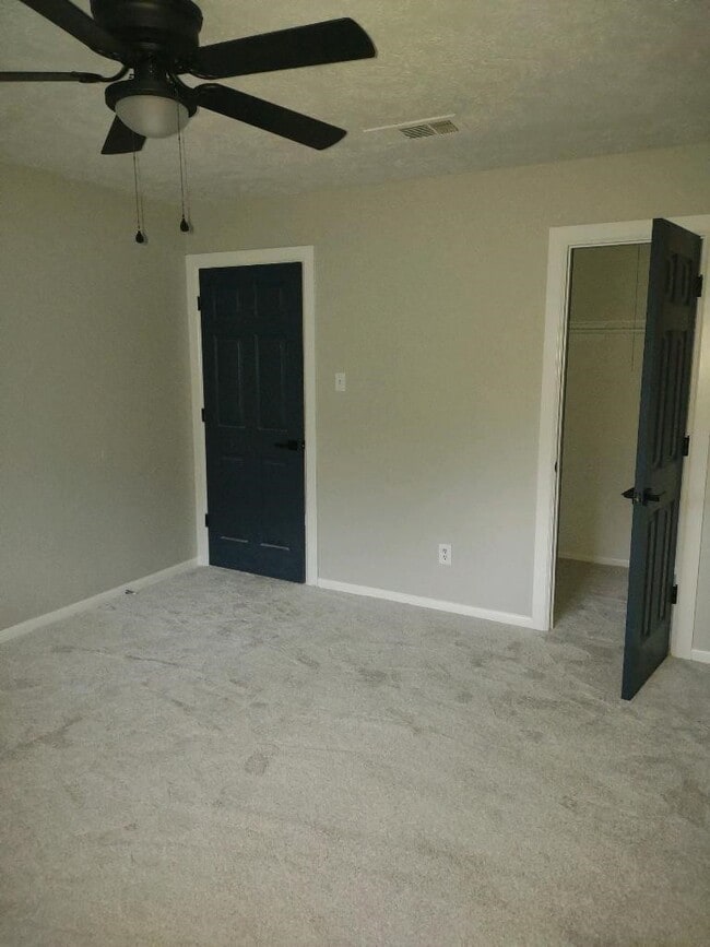 Building Photo - 4502 Donalbain Dr