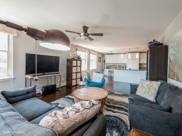 Foto del edificio - 3033 N Sheridan Rd