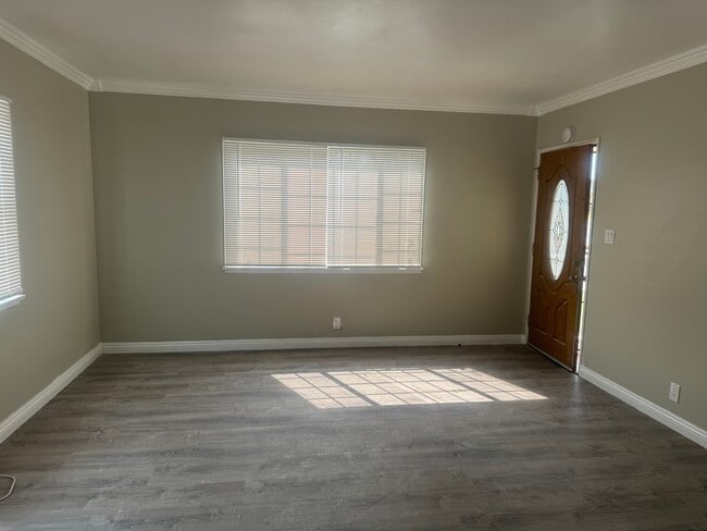 Building Photo - 2100 El Paseo