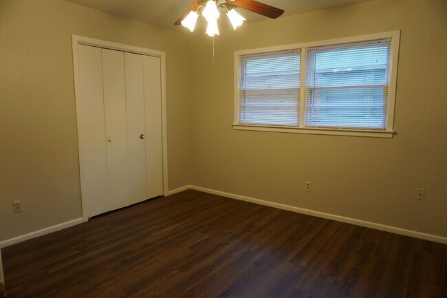 Building Photo - 3821 51st St