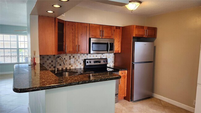 Foto del edificio - 3212 NE 10th St