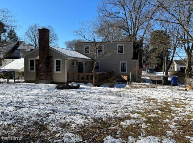 Building Photo - 3 br, 2.5 bath House - 34 Wakeley Rd