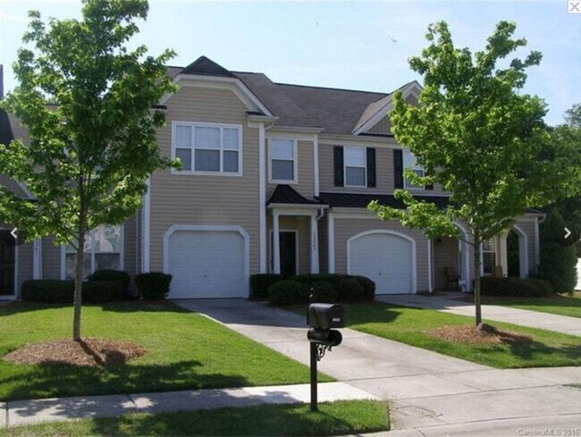 Photo - Location, Location, Location! 3 Bedroom 2.... Townhome