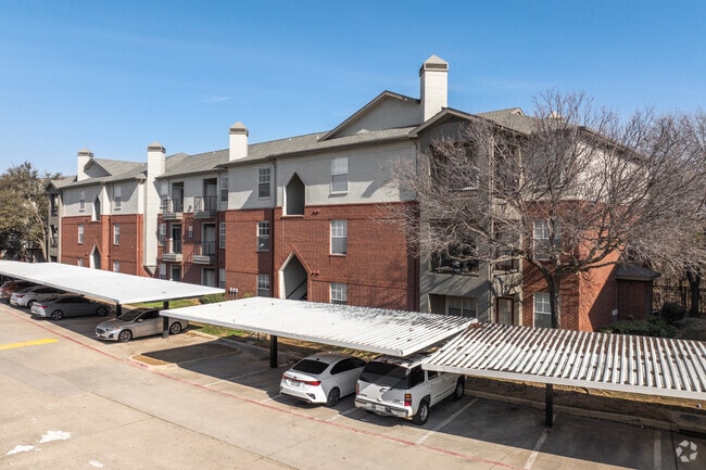 Building Photo - Saratoga