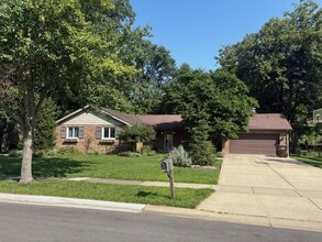 619 Tanglewood Ln