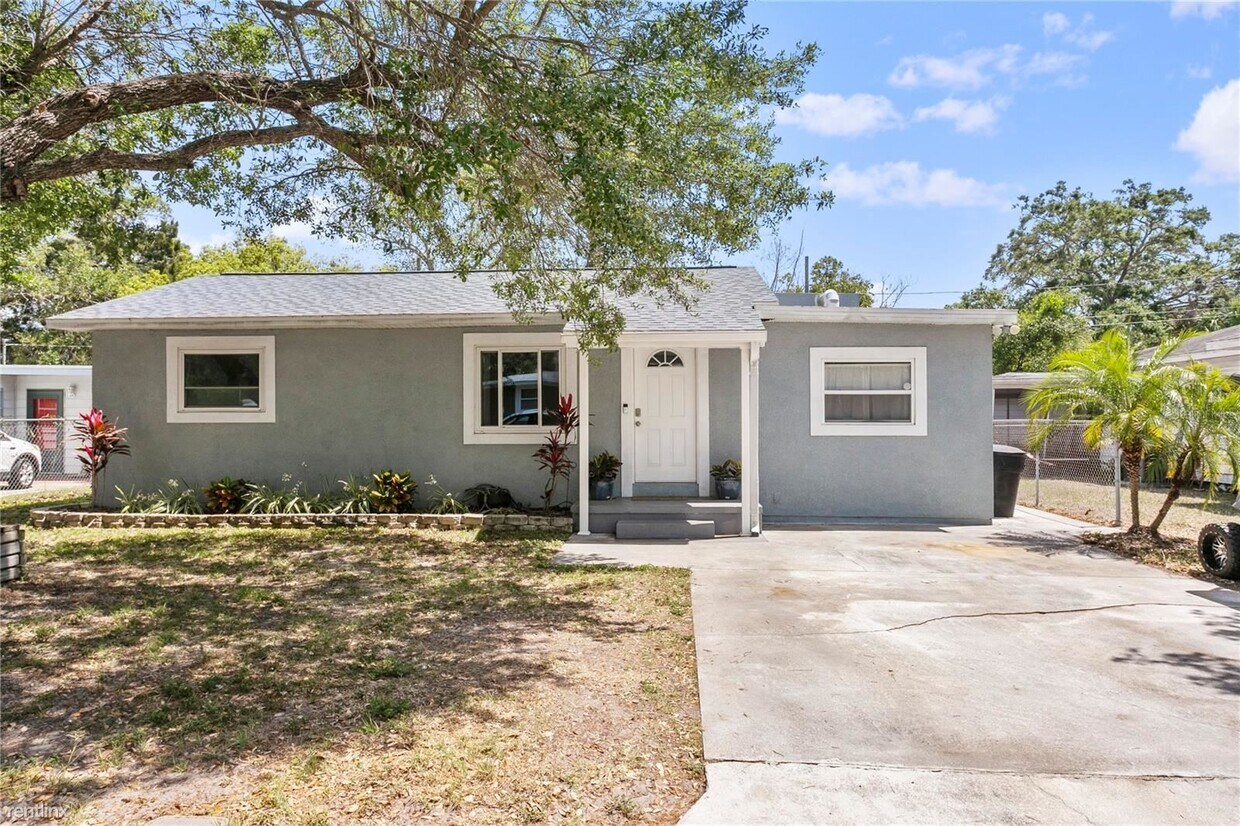 3 br, 2 bath House 1511 Douglas Avenue House for Rent in Dunedin