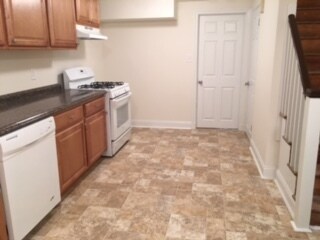 kitchen - 1302 W 37th St