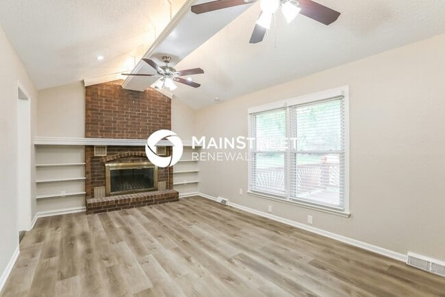 Building Photo - 3 Bedroom Pet-Friendly Home in BELTON, MO with Main Street Renewal