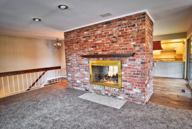 Building Photo - 952 Chatham Ln