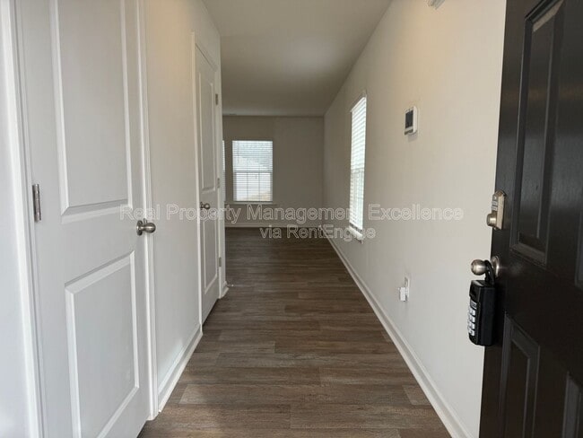 Building Photo - 3117 Pasile Ct