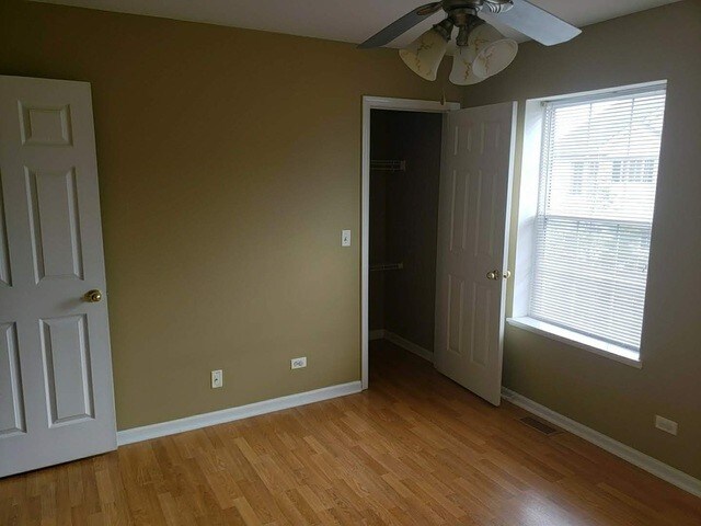 Foto del edificio - 324 Southwicke Dr