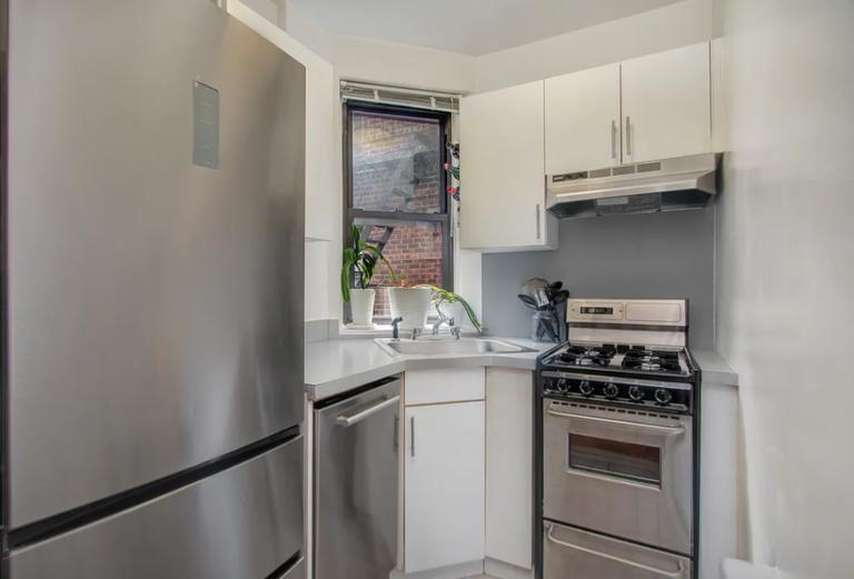 Foto del edificio - 54 E 8th St